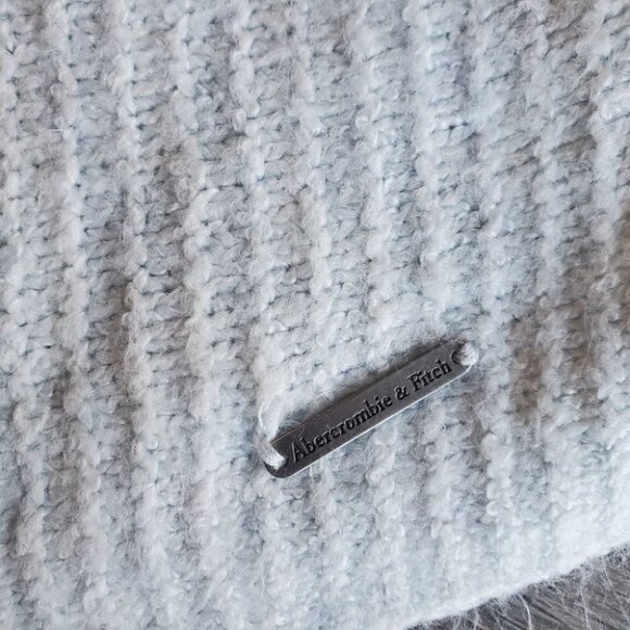 Sweater - Picture 6 of 6